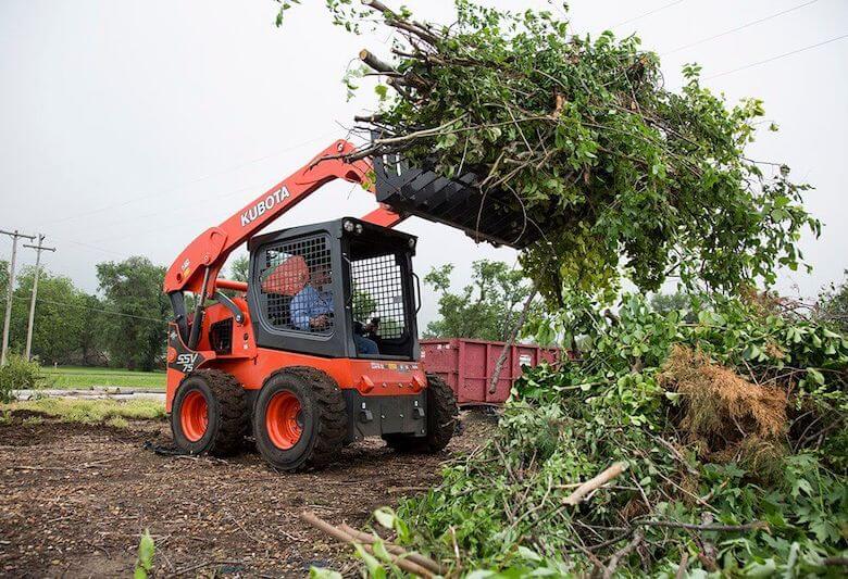 Kubota skid loader