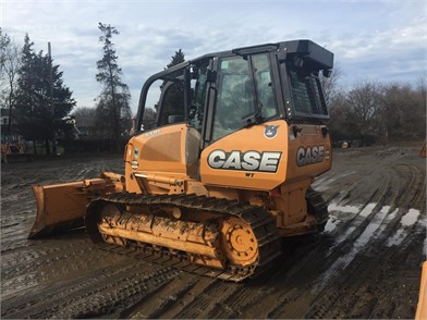 Case Crawler Dozer