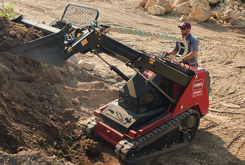 toro dingo hard at work